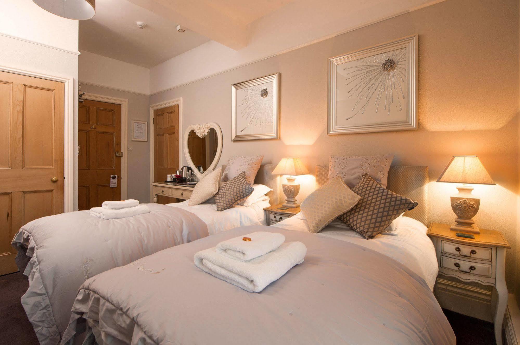 Chestnuts Guest House (Adults only) Windermere Extérieur photo