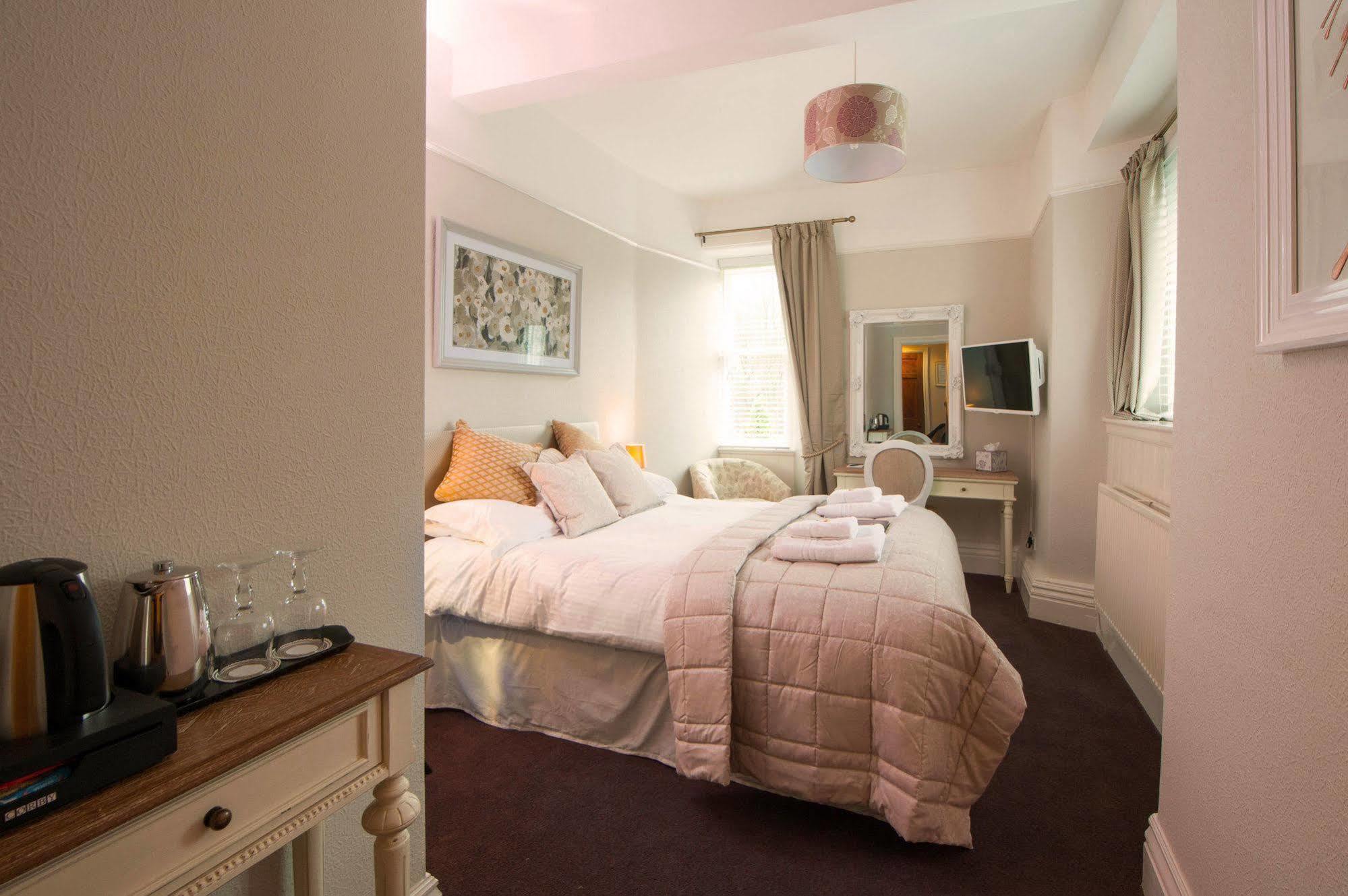 Chestnuts Guest House (Adults only) Windermere Extérieur photo